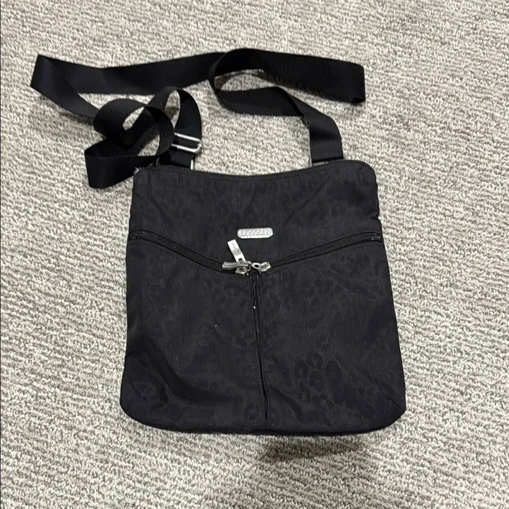 Baggallini Black Crossbody Bag